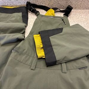 Bodyglove women’s S insulated bib overalls snow sports